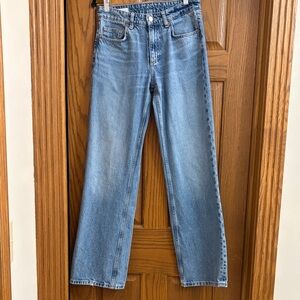 Zara Jeans Straight Cut Size 4 EUC